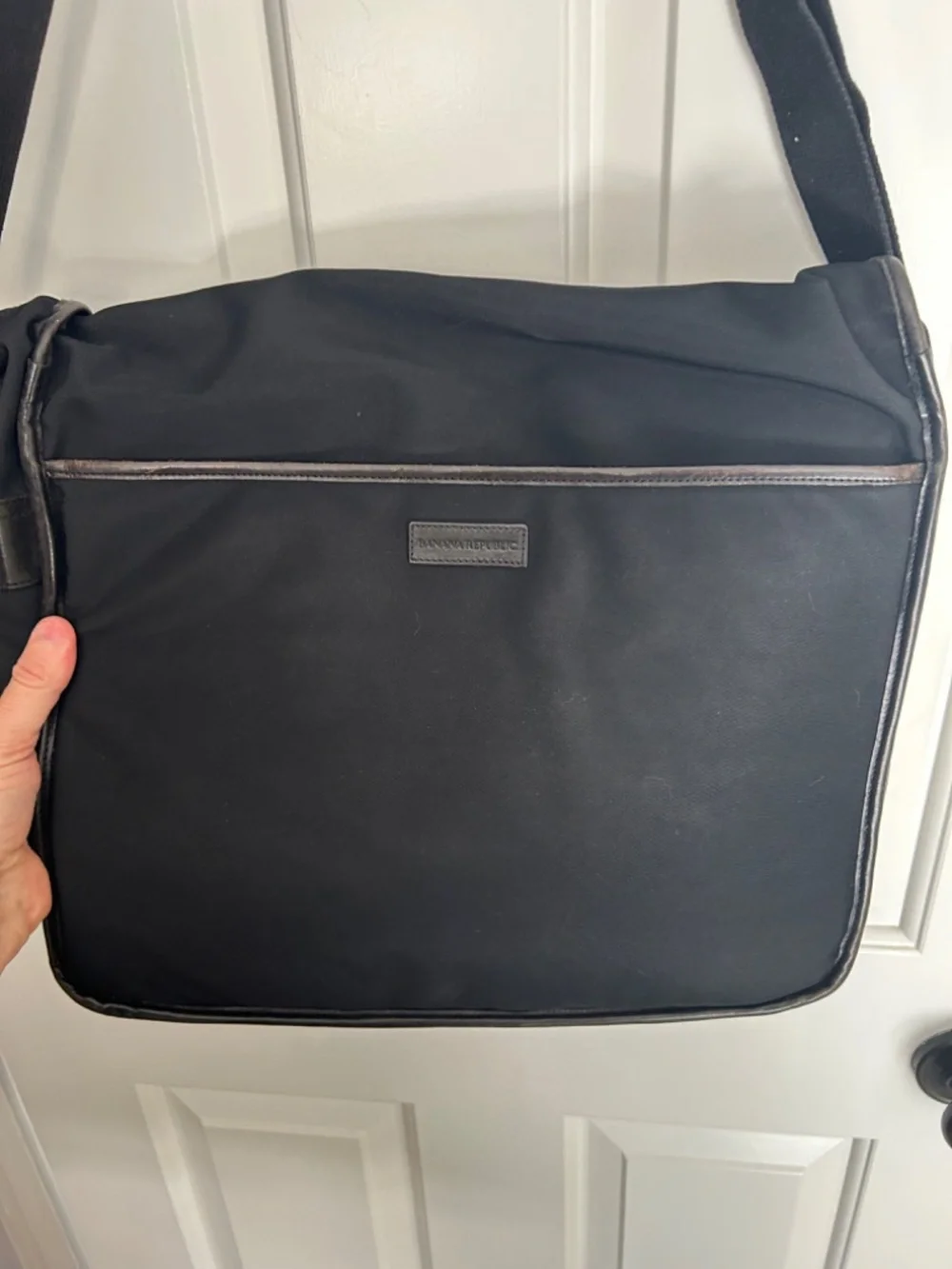 Banana Republic excellent velcro